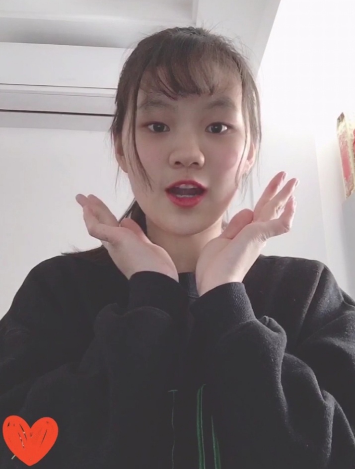 翩翩指尖舞，妙趣手中折 1.jpg
