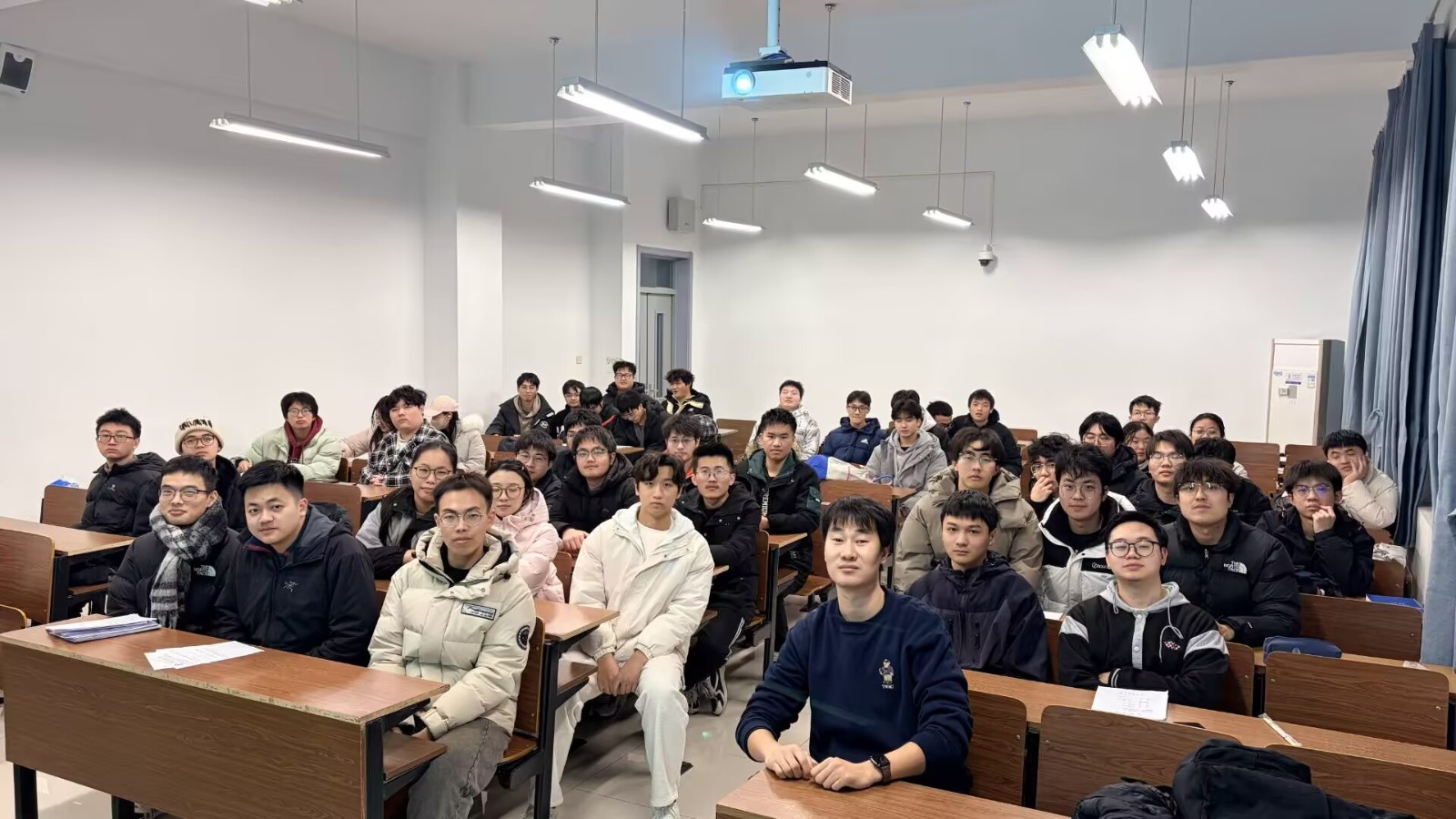 合影2.jpg